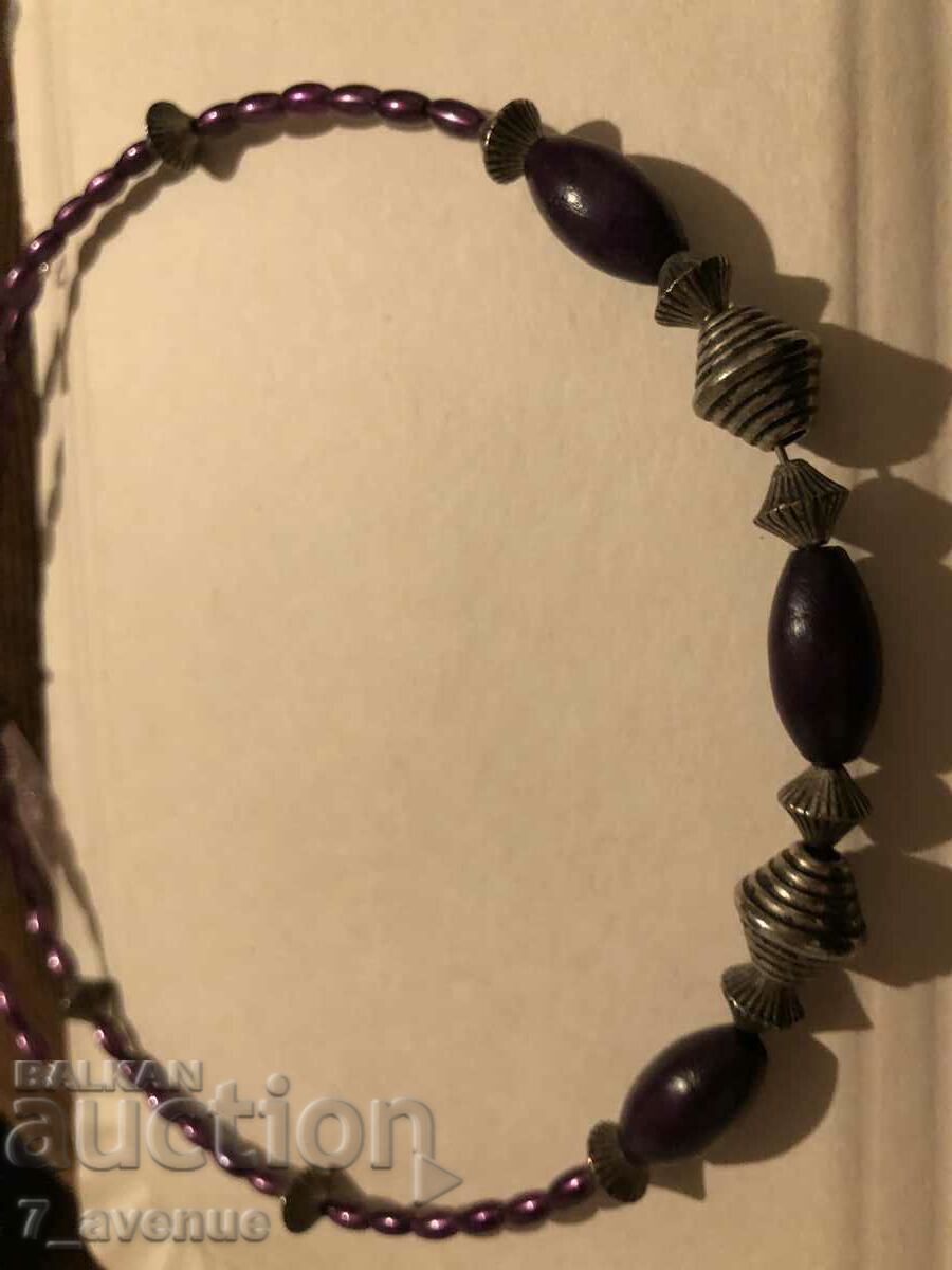 NECKLACE COMFORTABLE with purple beads