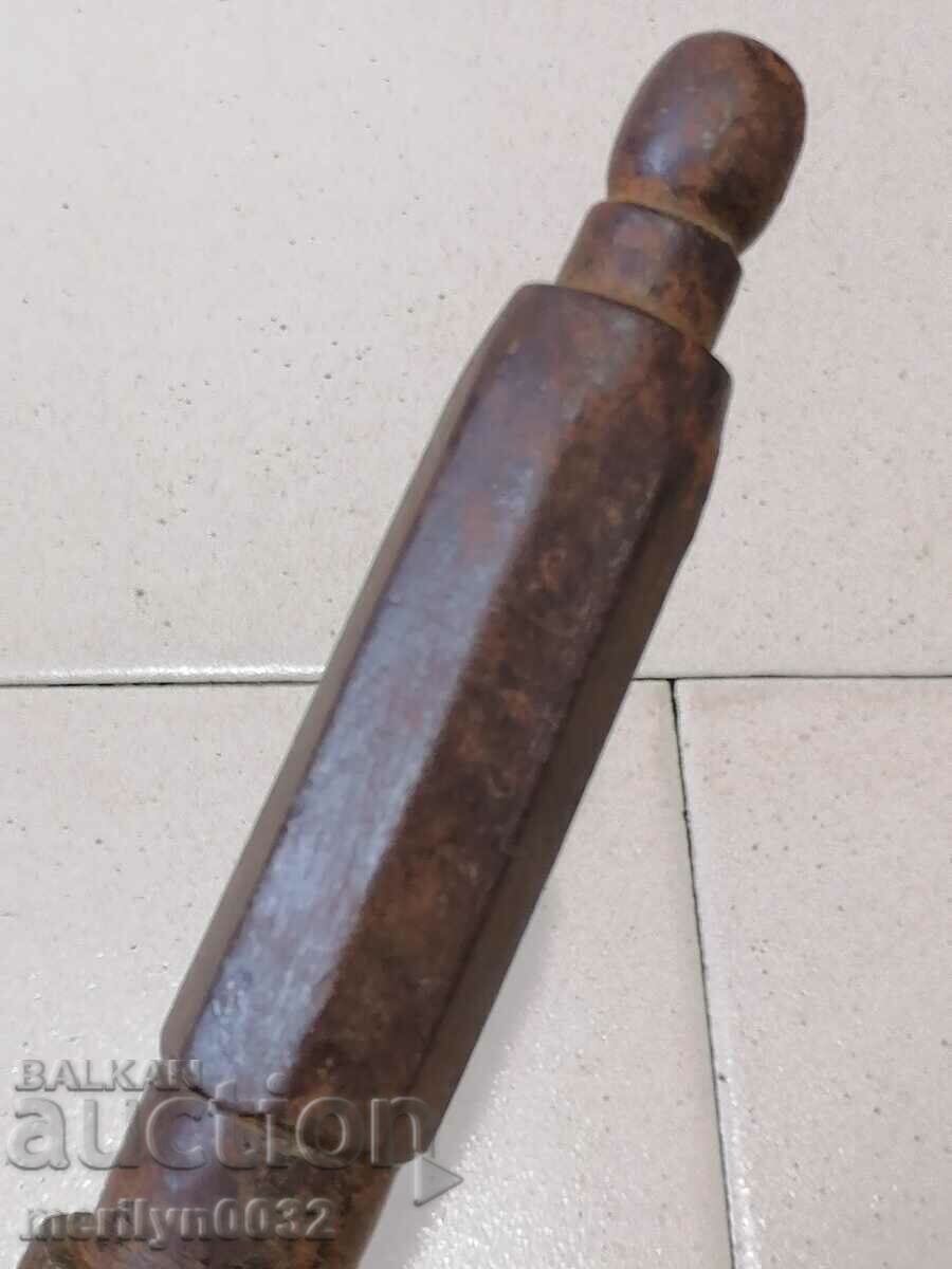 O cheie forjată veche de la un atelier de roți - 6 O cheie forjată veche de la un atelier de roți - 6