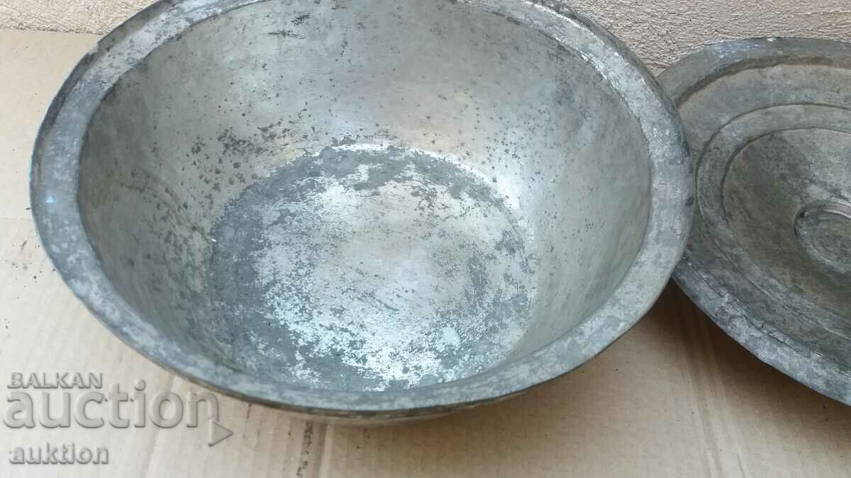 EXCELLENT WROUGHT RENAISSANCE COPPER POT - PLATED - 5 EXCELLENT WROUGHT RENAISSANCE COPPER POT - PLATED - 5