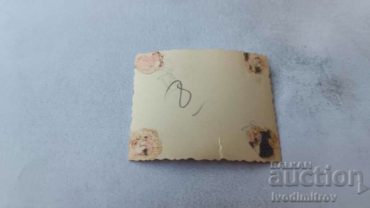 Photo Men in shorts with price 1.45 BGN | € 0.74 Photo Men in shorts with price 1.45 BGN | € 0.74