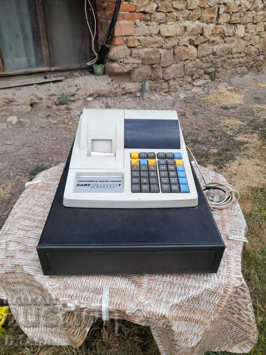 Old cash register Elite 5000T