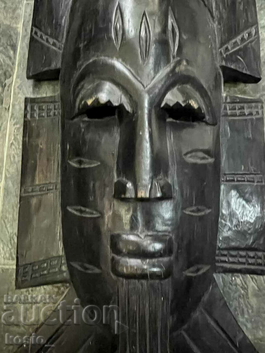 Auction  Old large African mask