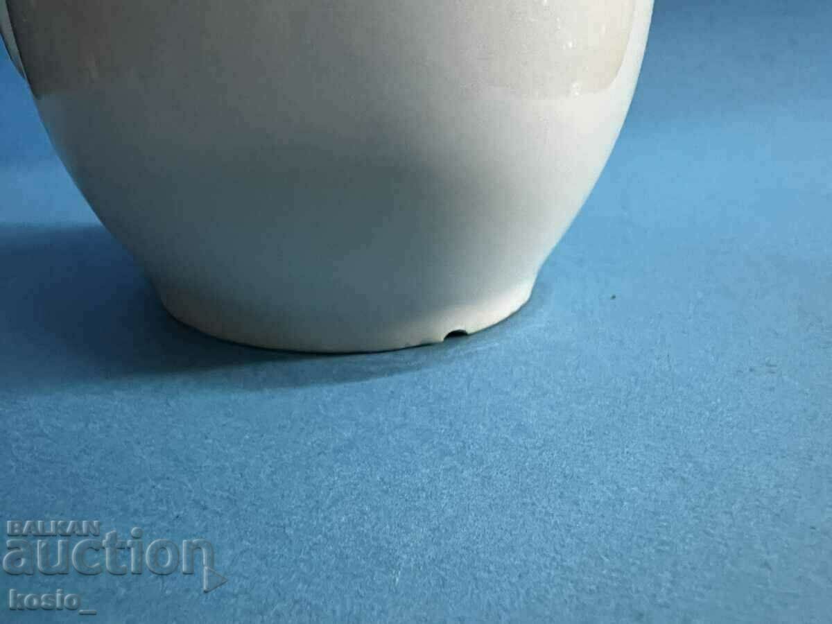 Δημοπρασία Παλιά βουλγαρική κανάτα από πορσελάνη Δημοπρασία Παλιά βουλγαρική κανάτα από πορσελάνη