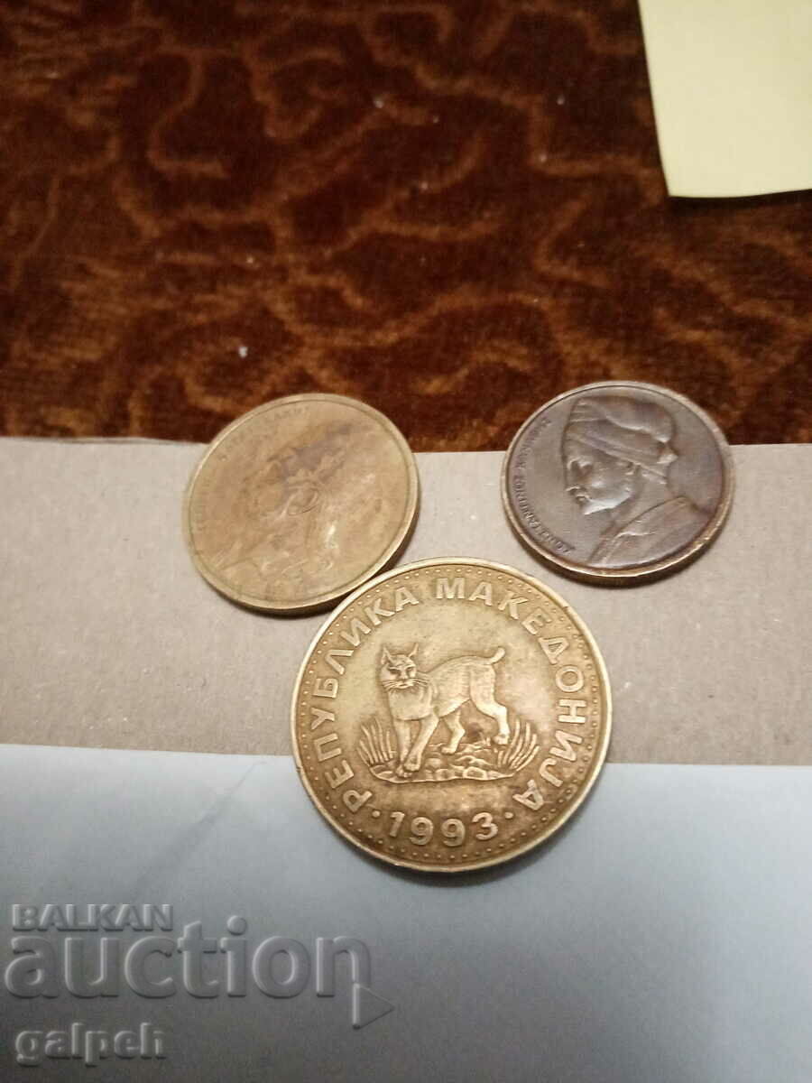 MIXED LOT OF COINS - 11 pcs. - BGN 2.5 - 5 MIXED LOT OF COINS - 11 pcs. - BGN 2.5 - 5