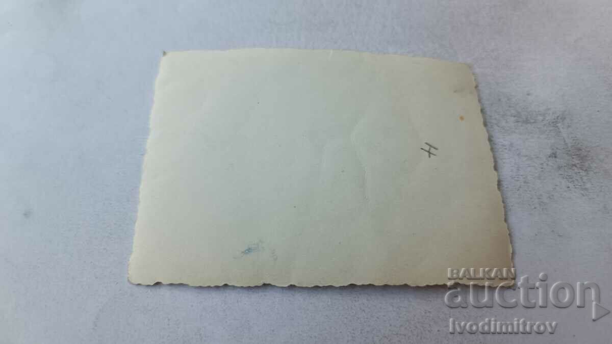 Photo Man and woman at the swimming pool with price 1.35 BGN | € 0.69 Photo Man and woman at the swimming pool with price 1.35 BGN | € 0.69