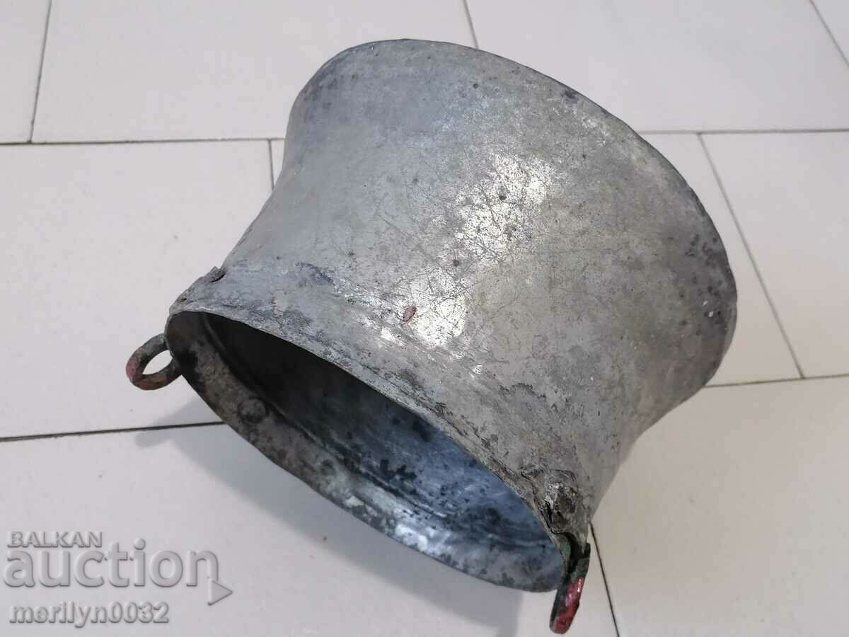 An old bacon, a baker, a pot, a boiler, a copper pot with price 69.00 BGN | € 35.28 An old bacon, a baker, a pot, a boiler, a copper pot with price 69.00 BGN | € 35.28