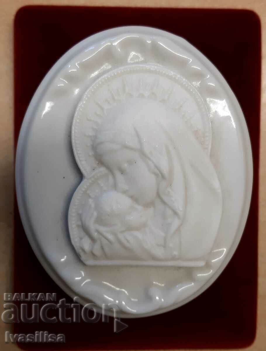 PORCELAIN jewelry box with the Virgin Mary