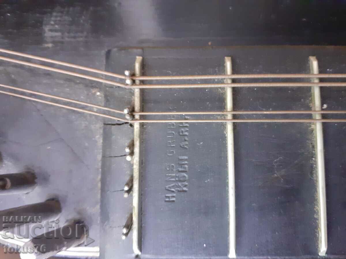 Delivery of German musical instrument zither guitar - antique Delivery of German musical instrument zither guitar - antique