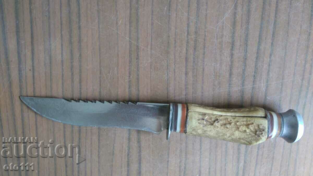 Delivery of OLD HUNTING KNIFE Delivery of OLD HUNTING KNIFE