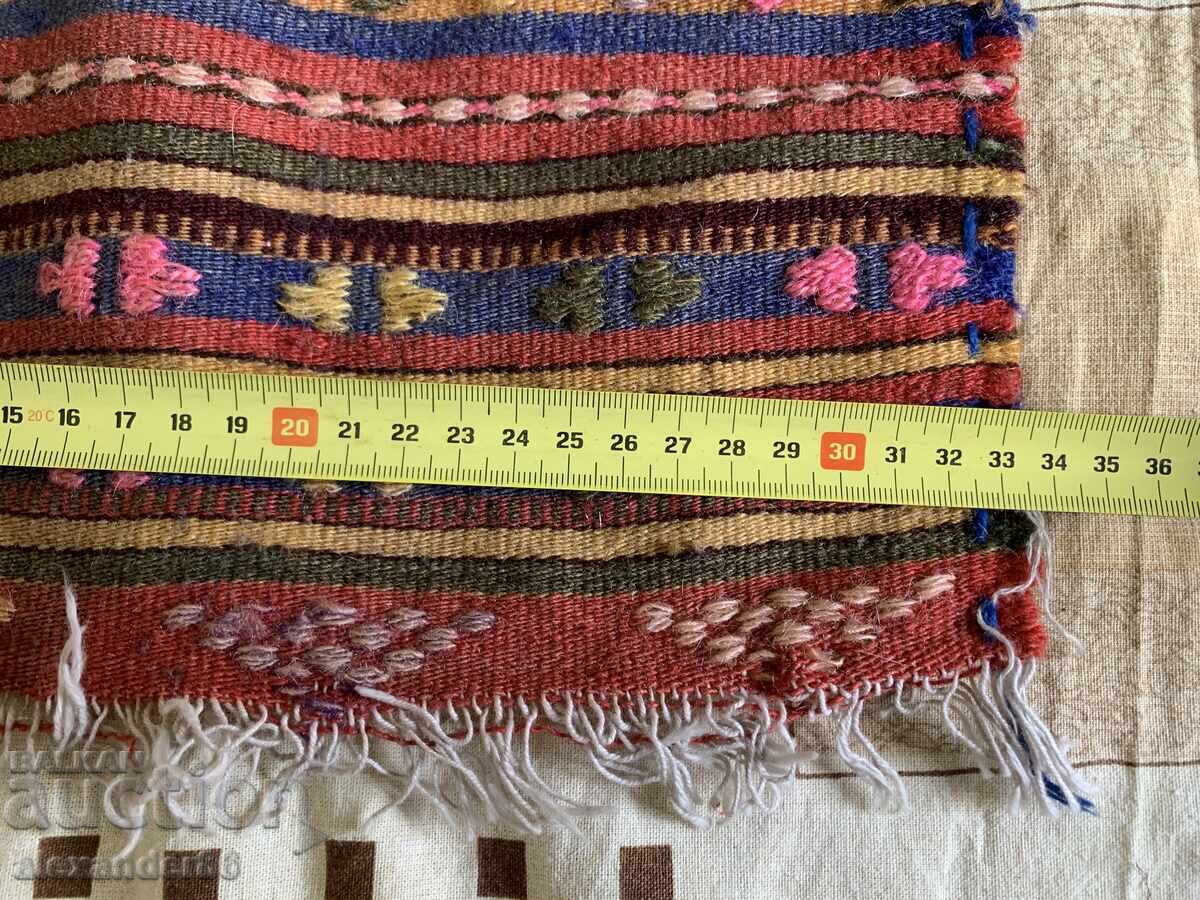 Livrarea Costum pentru copii din lana veche Livrarea Costum pentru copii din lana veche