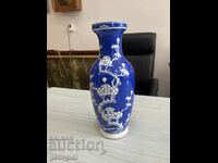 Chinese porcelain vase. #4362