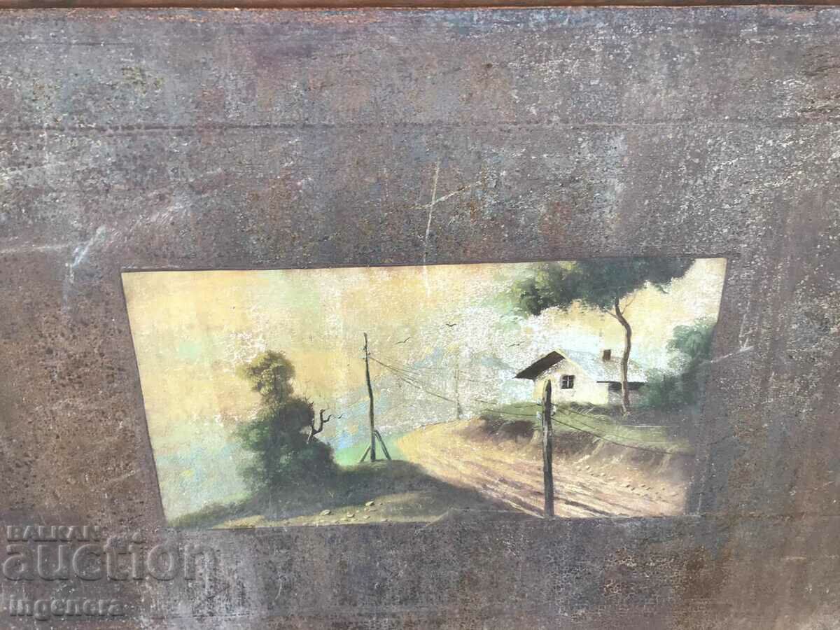 Auction PAINTED METAL BOARDS FOR BED WITH CAST IRON LEGS Auction PAINTED METAL BOARDS FOR BED WITH CAST IRON LEGS