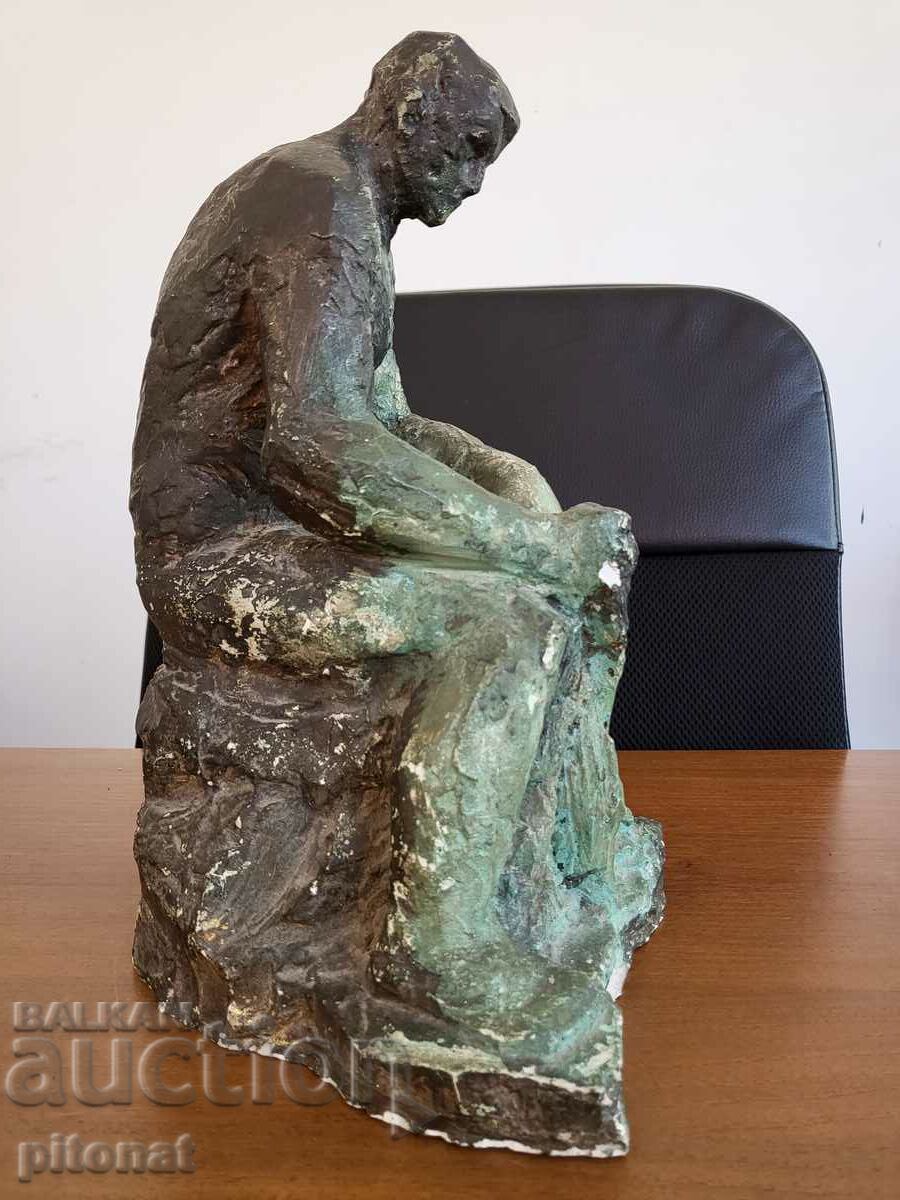 Delivery of Old author statuette plastic Delivery of Old author statuette plastic