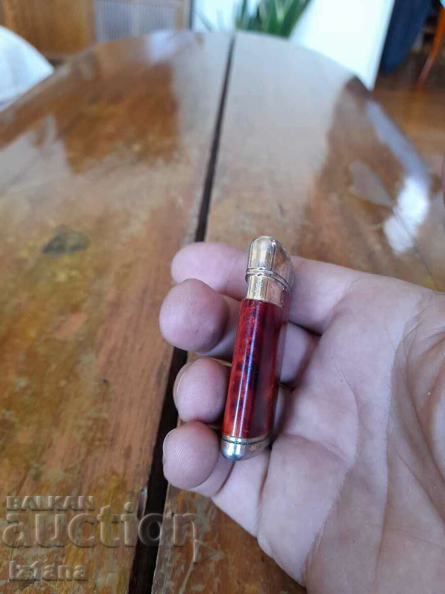 Delivery of Old Ronson lighter Delivery of Old Ronson lighter