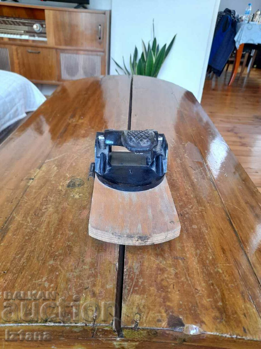 Old punch with price 15.00 BGN | € 7.67 Old punch with price 15.00 BGN | € 7.67