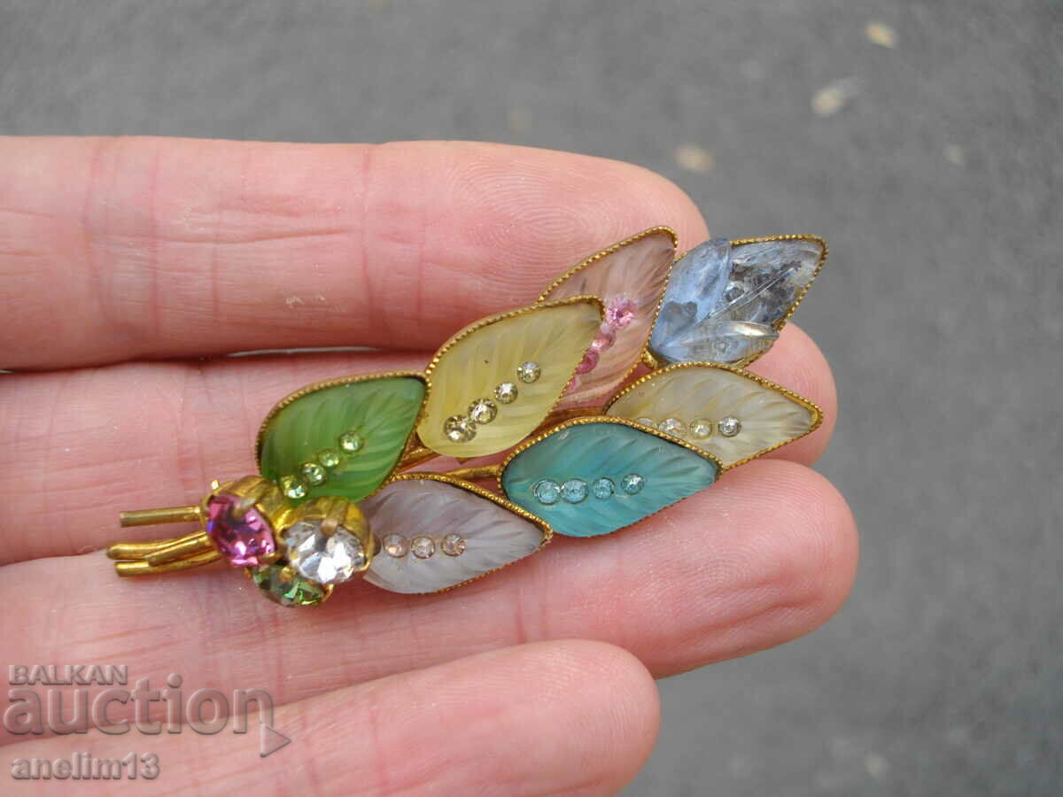 STARA BEAUTIFUL BROSHA with price 35.00 BGN | € 17.90 STARA BEAUTIFUL BROSHA with price 35.00 BGN | € 17.90