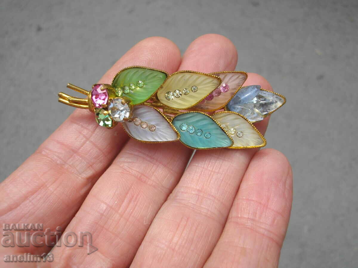 Auction STARA BEAUTIFUL BROSHA Auction STARA BEAUTIFUL BROSHA