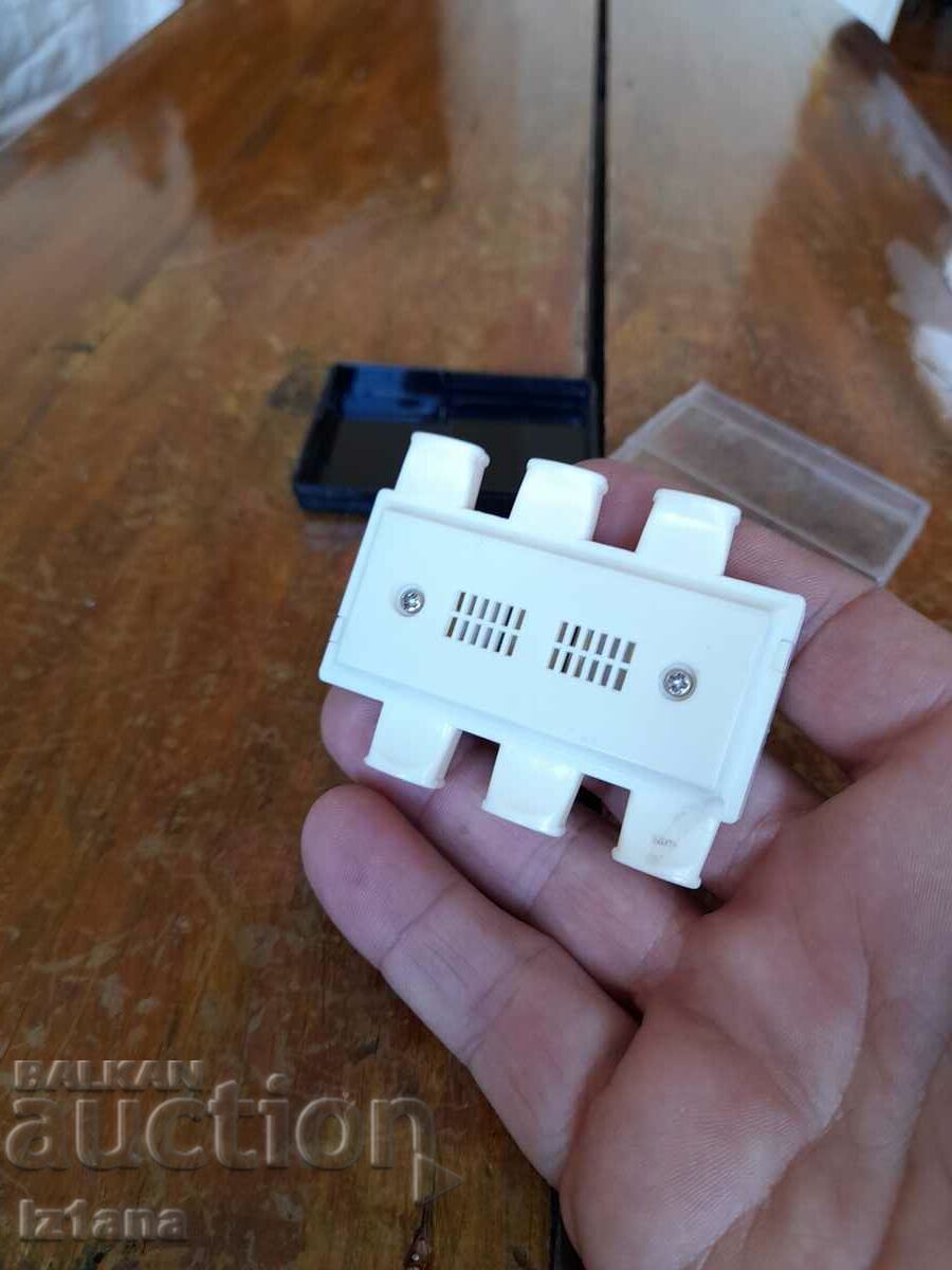 Delivery of Old Stagg harmonica Delivery of Old Stagg harmonica