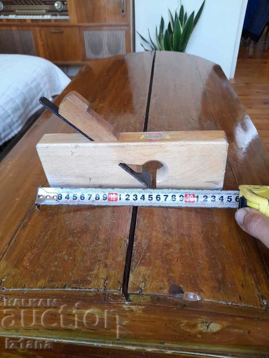 Delivery of Old Carpenter Rande Howal Delivery of Old Carpenter Rande Howal