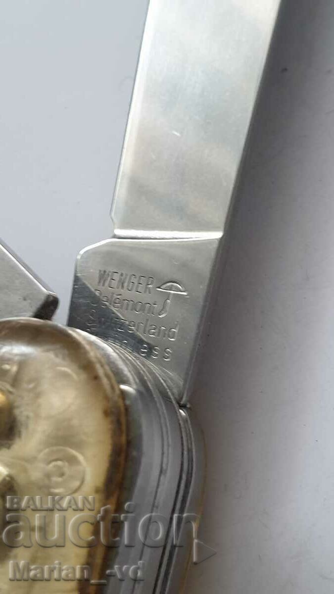 Two VICTORINOX pocket legs - 5 Two VICTORINOX pocket legs - 5