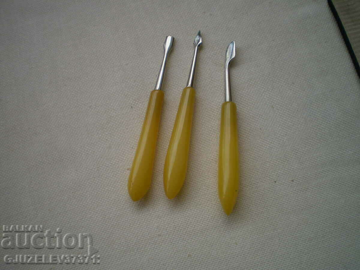 19th century hand embroidered toiletry purse - 5 19th century hand embroidered toiletry purse - 5