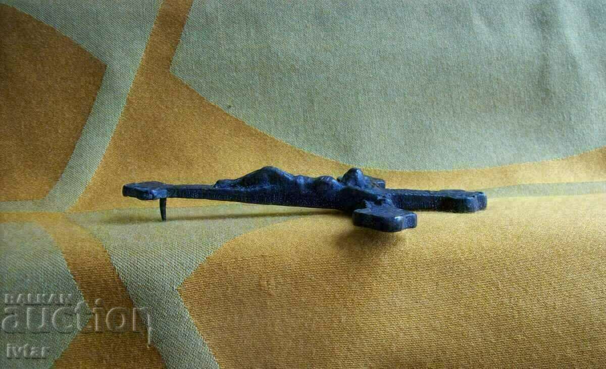 Delivery of Large antique bronze cross Delivery of Large antique bronze cross