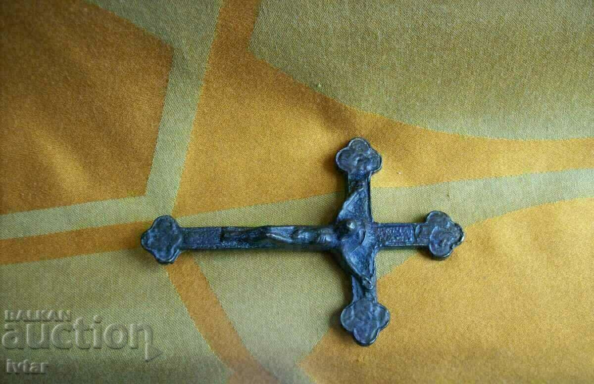 Large antique bronze cross - 6 Large antique bronze cross - 6