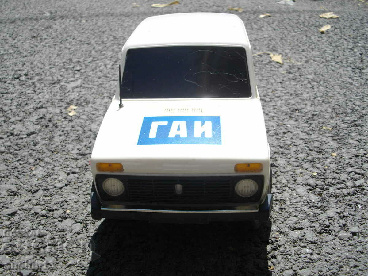 USSR PLASTIC TROLLEY LADA NIVA GAI LADA NIVA - 5 USSR PLASTIC TROLLEY LADA NIVA GAI LADA NIVA - 5