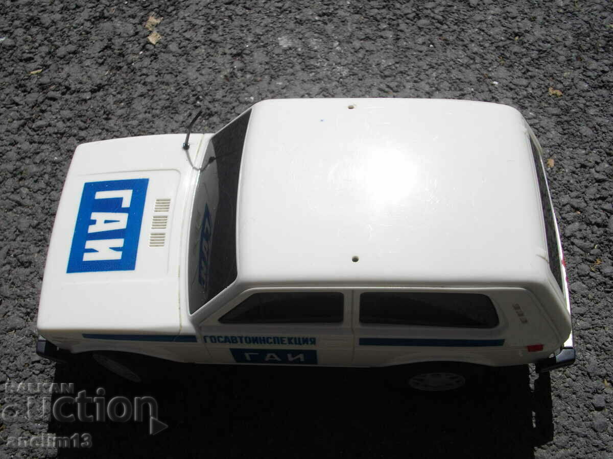 USSR PLASTIC TROLLEY LADA NIVA GAI LADA NIVA - 6 USSR PLASTIC TROLLEY LADA NIVA GAI LADA NIVA - 6