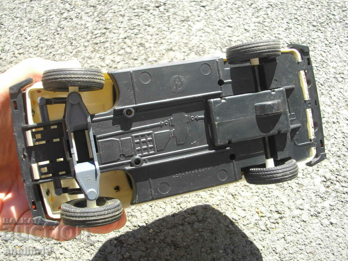 USSR PLASTIC TROLLEY LADA NIVA GAI LADA NIVA - 7 USSR PLASTIC TROLLEY LADA NIVA GAI LADA NIVA - 7