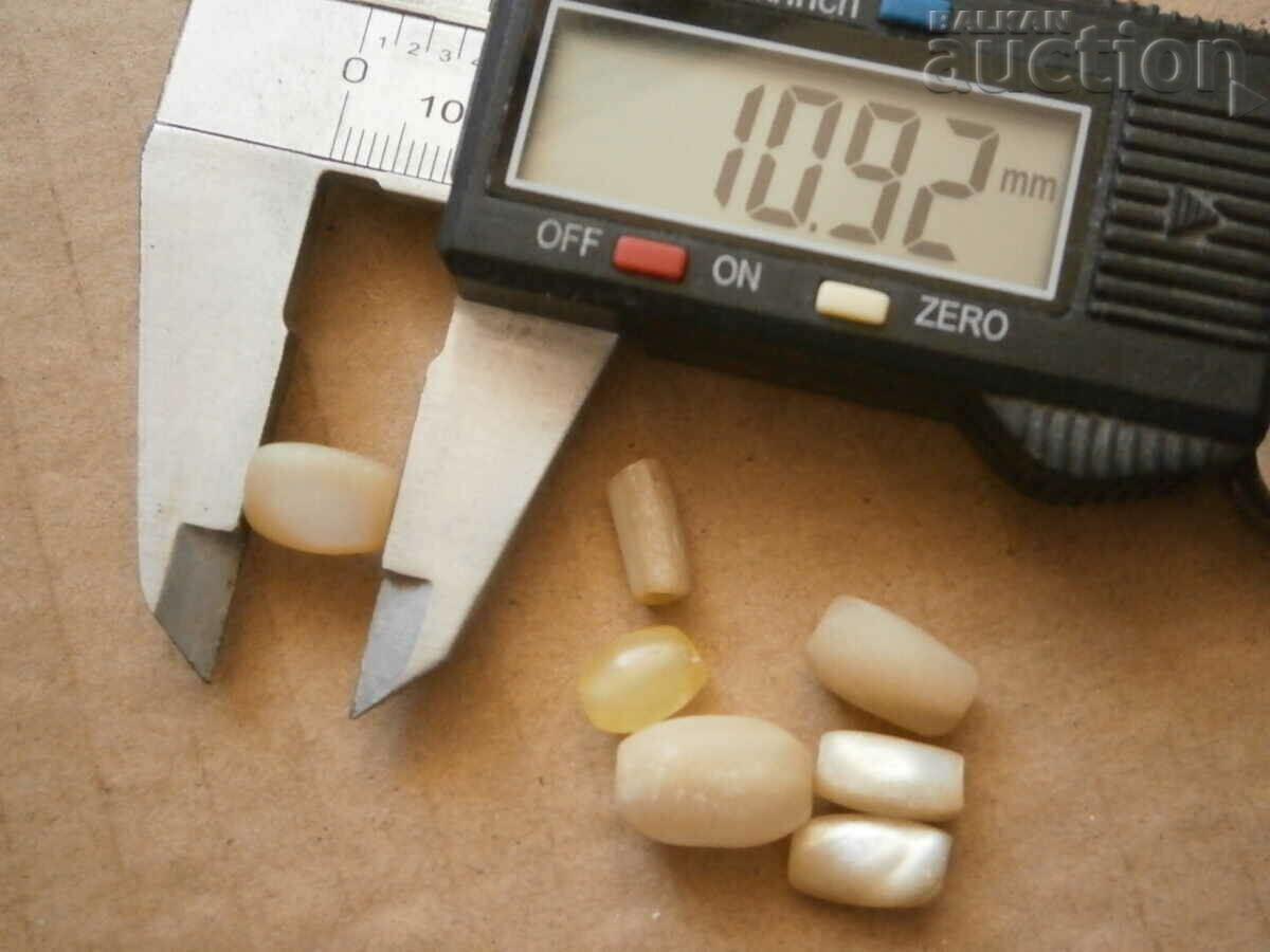 Auction Mother-of-pearl beads for a mother-of-pearl rosary Auction Mother-of-pearl beads for a mother-of-pearl rosary