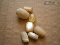 Mother-of-pearl beads for a mother-of-pearl rosary