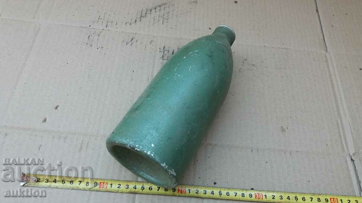 Delivery of ALUMINUM SIPHON BOTTLE FOR Fizzy Water Delivery of ALUMINUM SIPHON BOTTLE FOR Fizzy Water