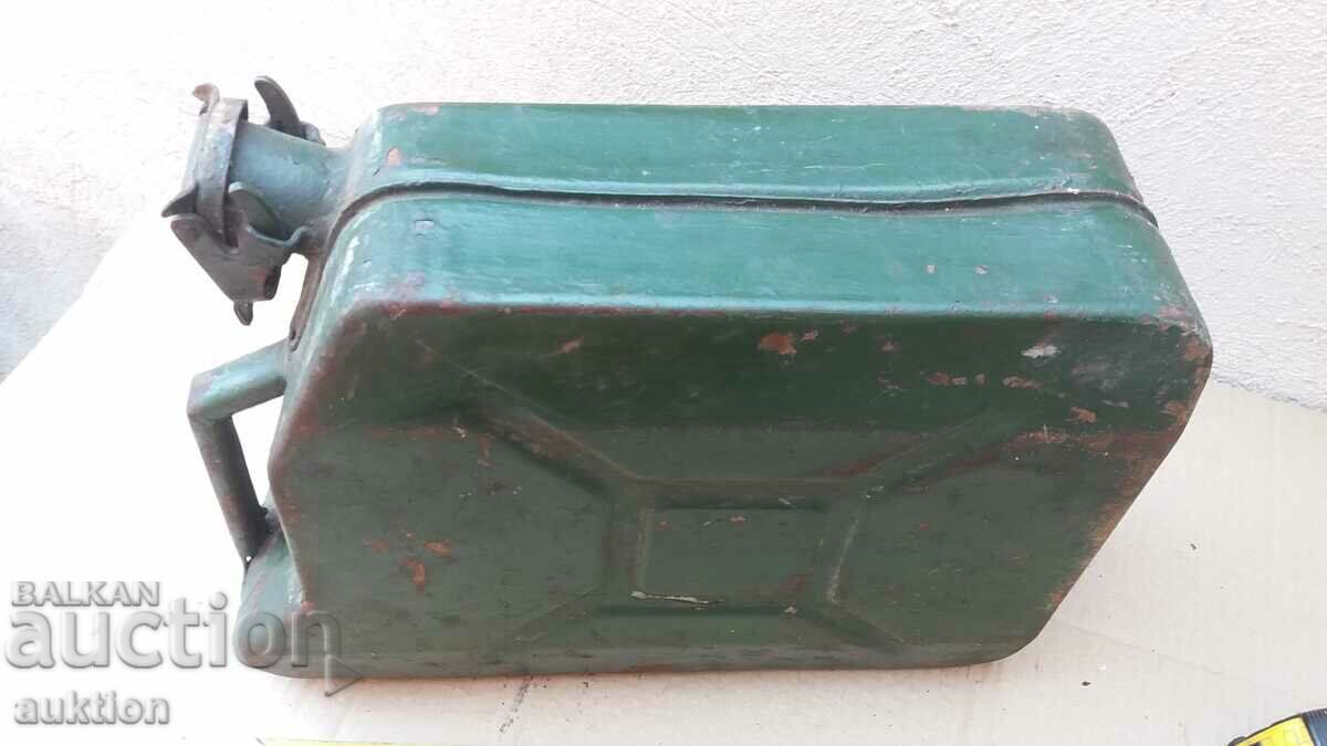 Delivery of METAL CAN FOR FUEL 10 LITERS Delivery of METAL CAN FOR FUEL 10 LITERS