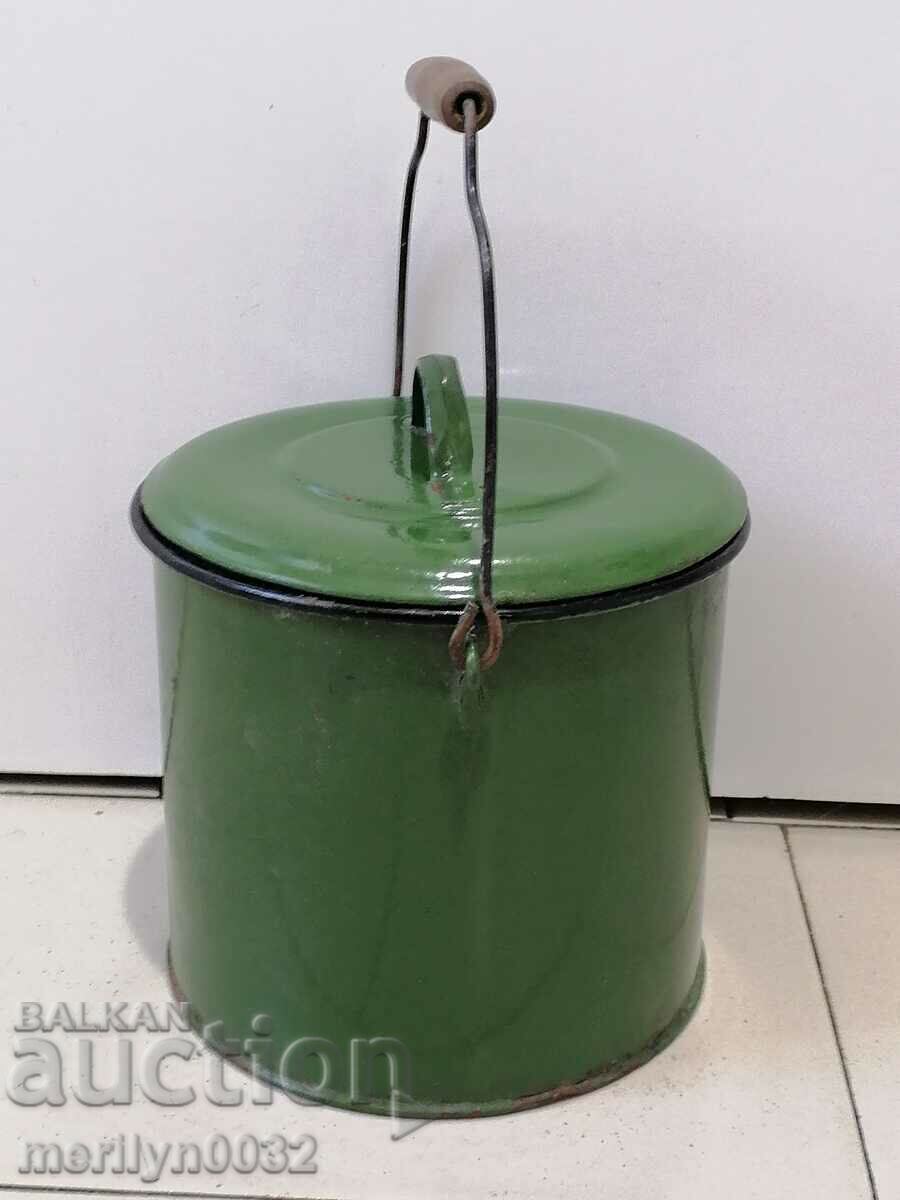 Enamelled court of the social times, enamel with price 46.00 BGN | € 23.52