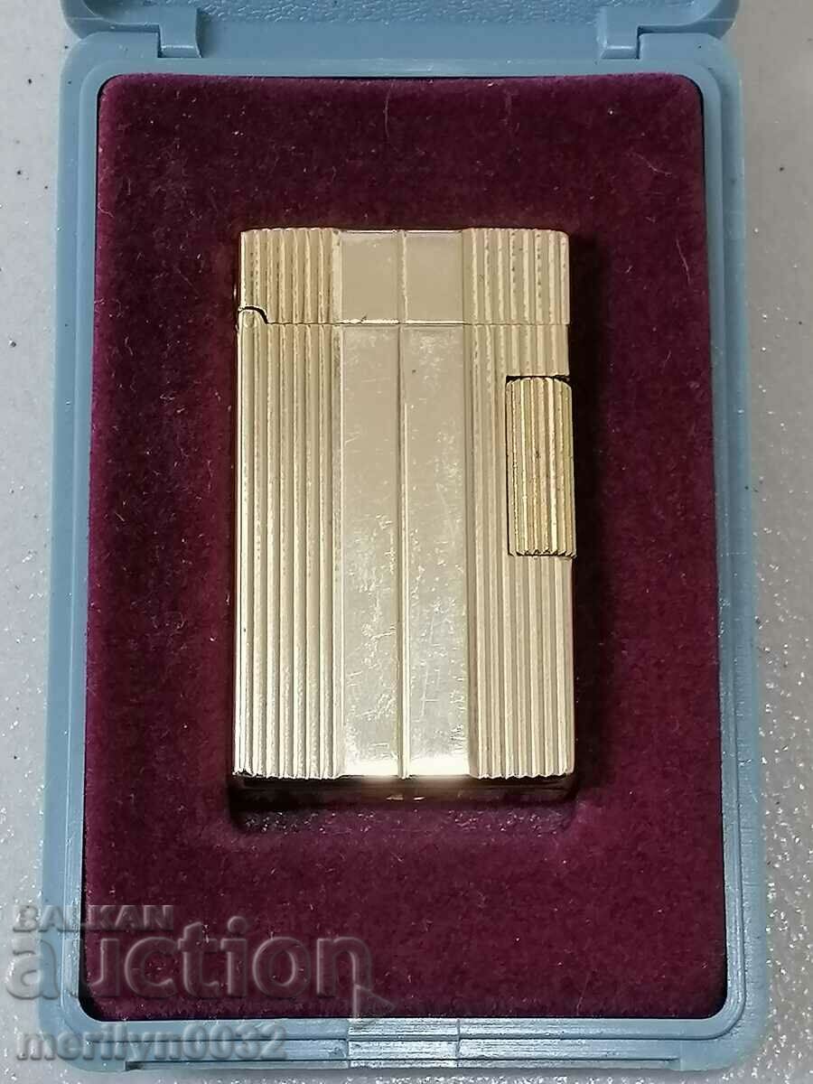 Old gold-plated lighter system HADSON made in Japan with price 135.00 BGN | € 69.02 Old gold-plated lighter system HADSON made in Japan with price 135.00 BGN | € 69.02