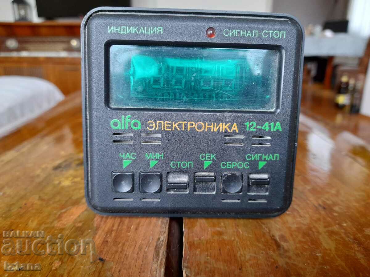 Παλιό επιτραπέζιο ρολόι Electronics 12-41A με τιμή 20.00 BGN | € 10.23 Παλιό επιτραπέζιο ρολόι Electronics 12-41A με τιμή 20.00 BGN | € 10.23