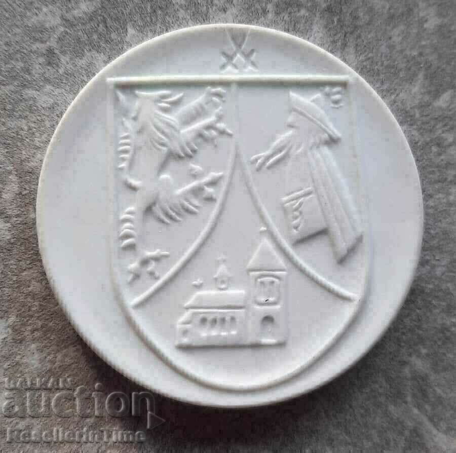 Meissen Porcelain Plaque Reichstor Museum Der Stadt Born with price € 9.00 | 17.60 BGN