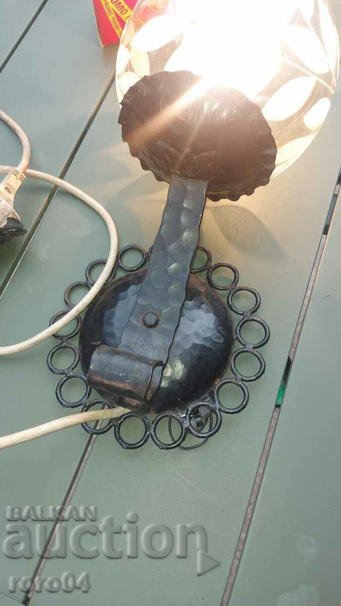 Livrarea PĂTRAT - LAMPĂ - LANARĂ - BEC
