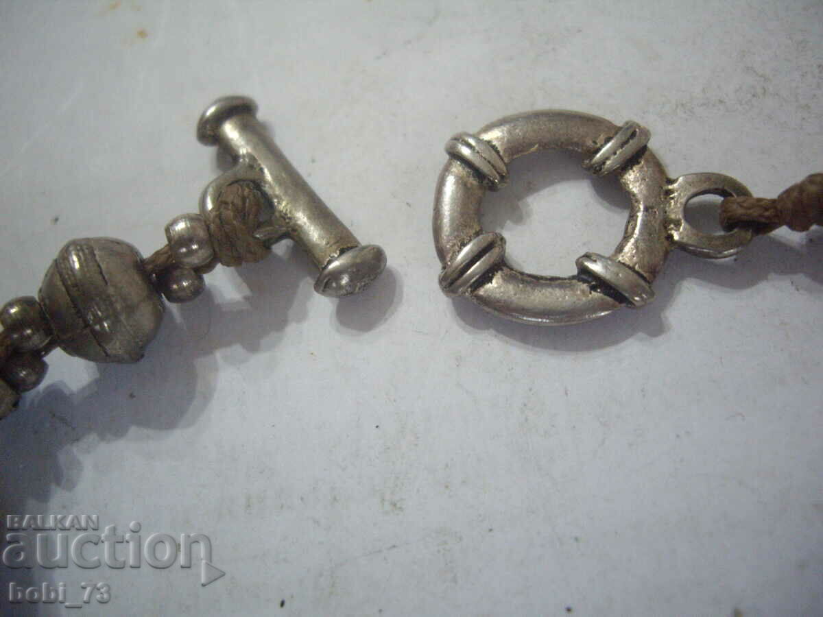 Auction  A very old bracelet.