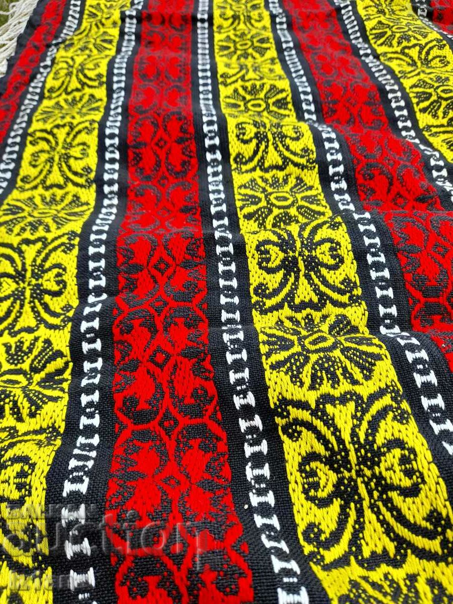 Παράδοση Παλιά τραπεζομάντιλο Παράδοση Παλιά τραπεζομάντιλο