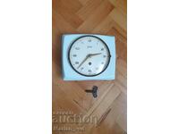 Παλαιό πορσελάνινο γερμανικό μηχανικό ρολόι τοίχου Zentra