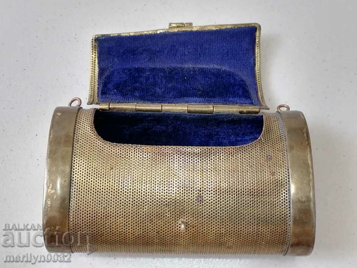 Auction An old handbag from the early 20th century wallet Auction An old handbag from the early 20th century wallet