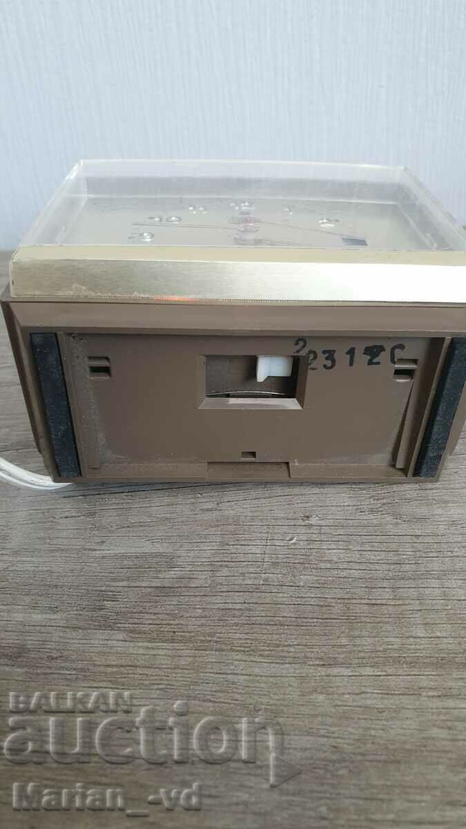 Delivery of Old German electric alarm clock Delivery of Old German electric alarm clock