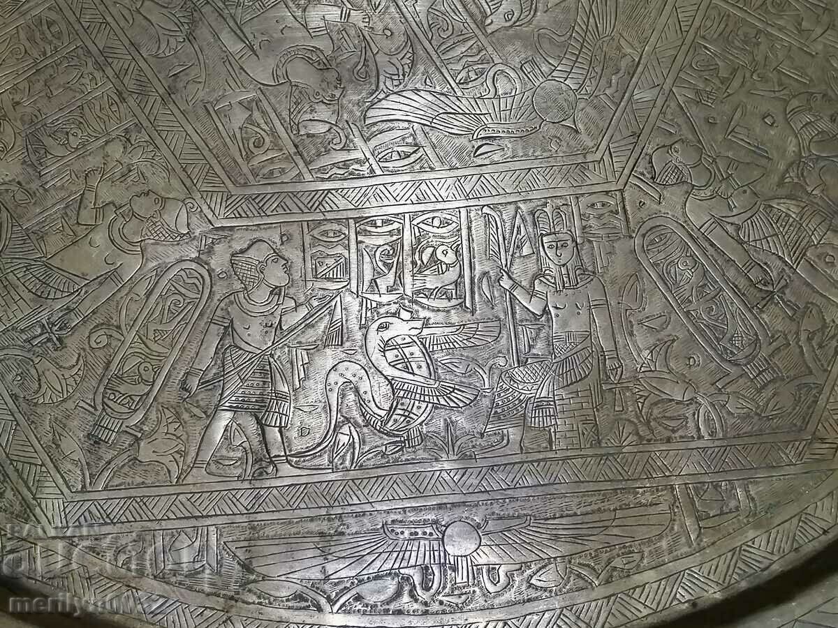 Διακόσμηση αραβικής κατσαρόλας από ορειχάλκινο σφυρήλατο χέρι της δεκαετίας του 1950 - 7 Διακόσμηση αραβικής κατσαρόλας από ορειχάλκινο σφυρήλατο χέρι της δεκαετίας του 1950 - 7