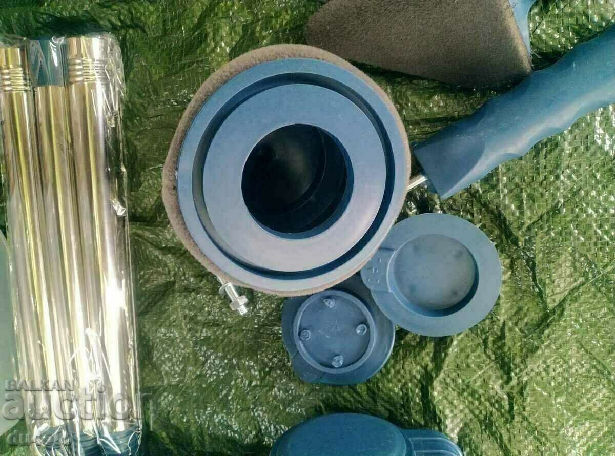 Auction Set of roller system with tank and accessories for painter Auction Set of roller system with tank and accessories for painter