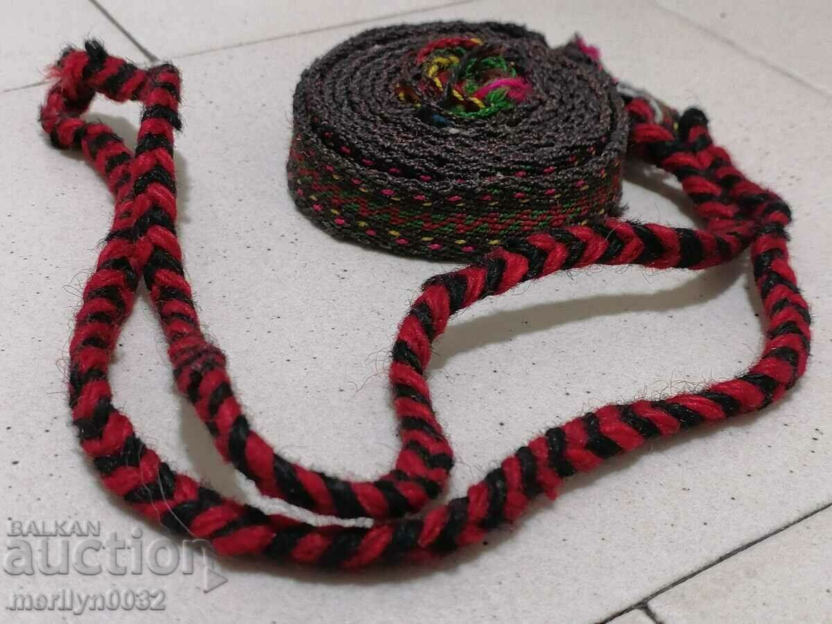 Auction Old hand-woven belt girdle costume belt with a length of 1.80 m Auction Old hand-woven belt girdle costume belt with a length of 1.80 m