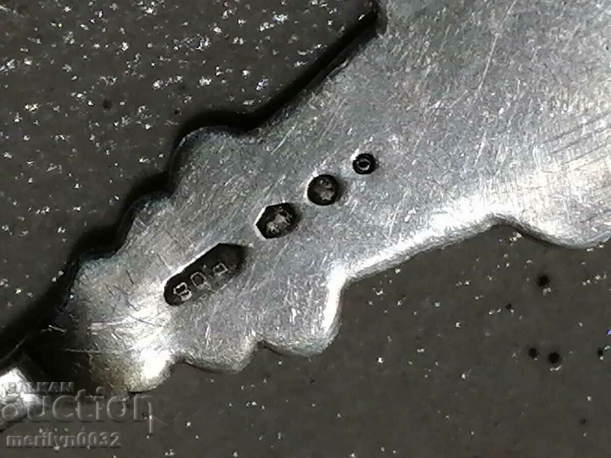 Delivery of Silver scoop spoon Delivery of Silver scoop spoon