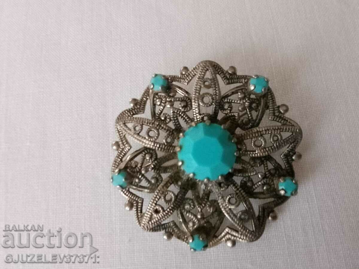 Vintage style brooch with price 23.00 BGN | € 11.76 Vintage style brooch with price 23.00 BGN | € 11.76