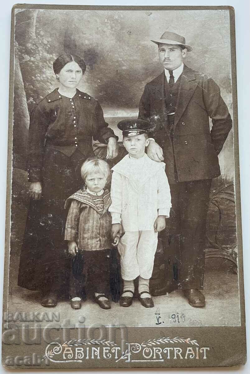 Fotografie de familie din 1919